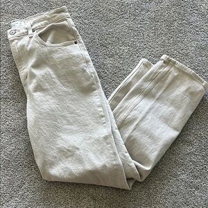 Abercrombie & Fitch The 90s Straight Ultra High Rise